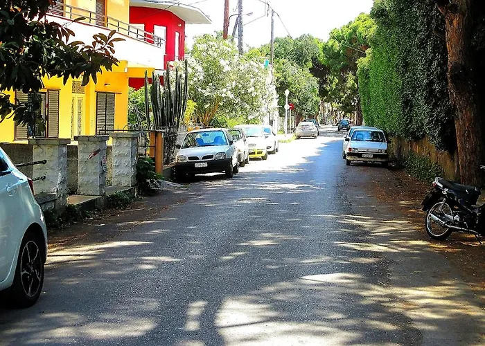 Palm L - Islander's Collection Daire