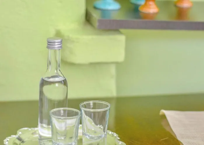 Daire Palm L - Islander's Collection *